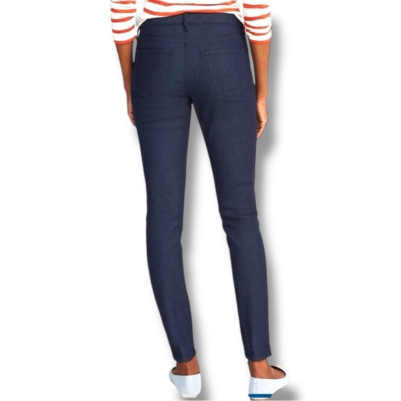 Old Navy Rockstar Size 12 WOW Mid-Rise Super Skinny 5 Pocket Jeans - Picture 3 of 6